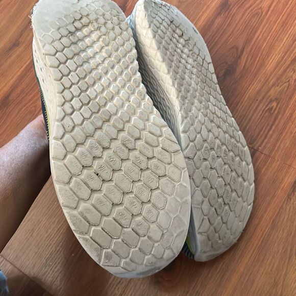 New Balance Men's fresh foam blue running sneakers size 8.5 - Picture 7 of 7